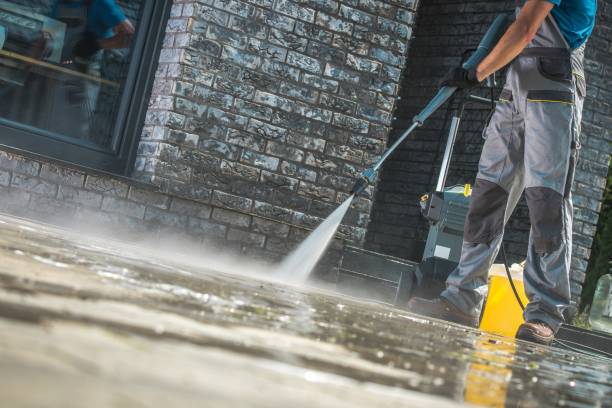 Best Animal Enclosure Cleaning  in Ballinger, TX
