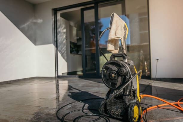 Best Gutter Cleaning  in Ballinger, TX